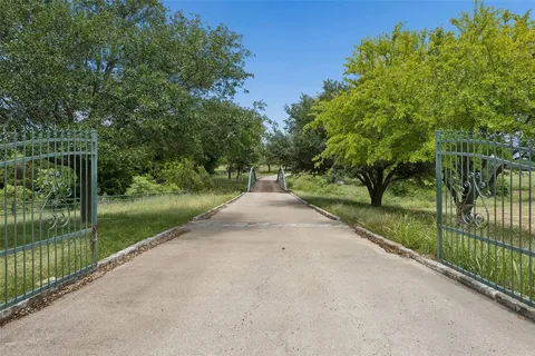 $1,195,000 | 171 Treetop Drive, Fort Worth, TX 76126