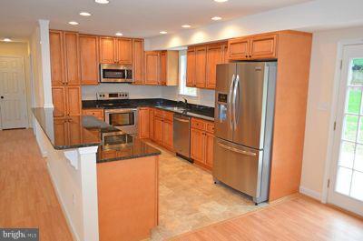 4107 Keswick Road Alexandria, VA 22309 - Photo 2 of 18 Kitchen