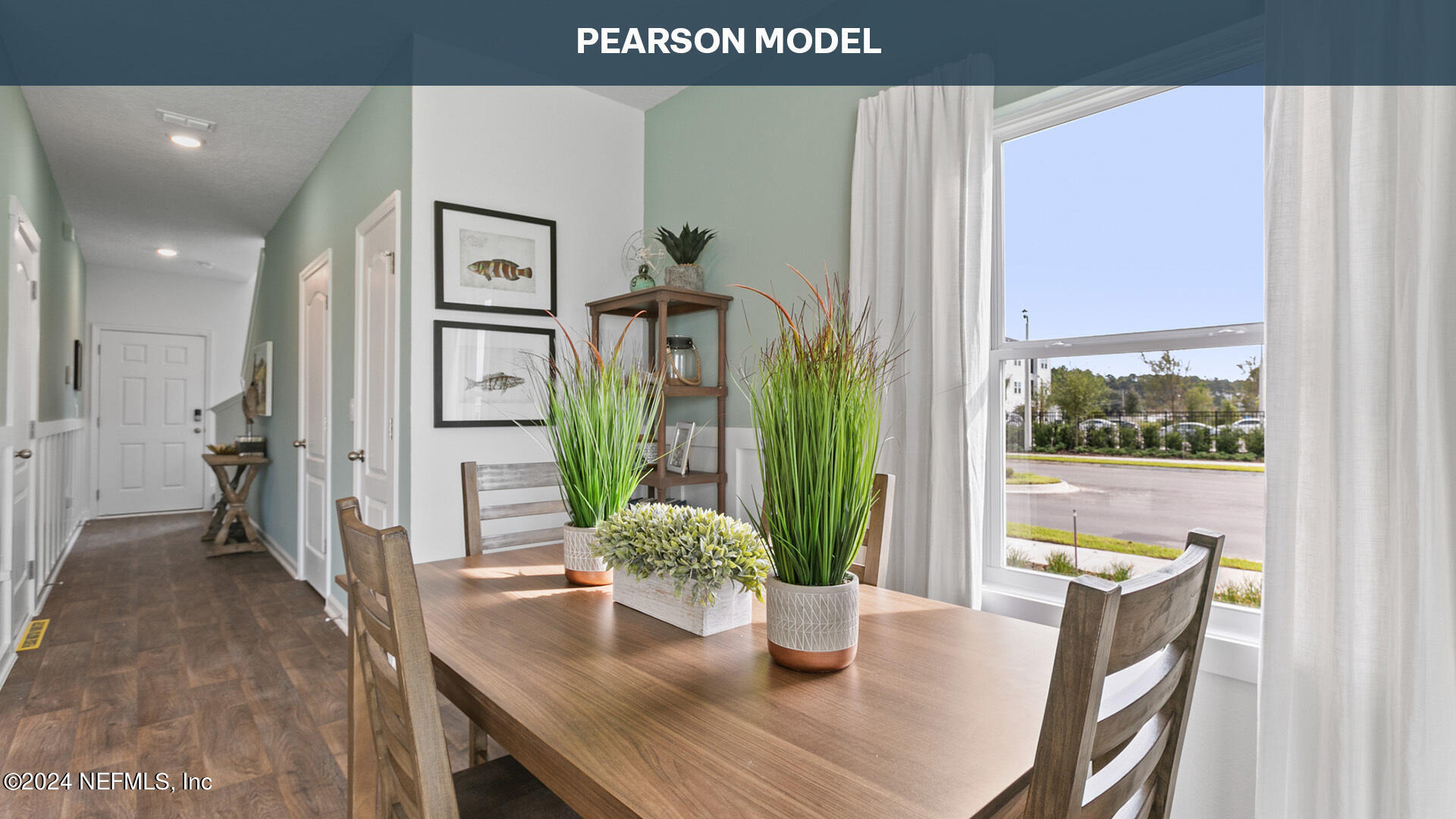 1460 Jeremiah Street Middleburg, FL 32068 - Photo 5 of 39 a view of a dining room with furniture and a potted plant
