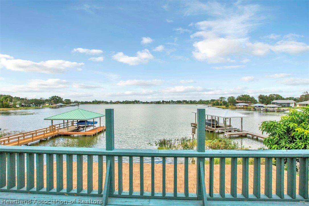 374 Cloverleaf Road Lake Placid, FL 33852 - Photo 3 of 26 a city view from a balcony