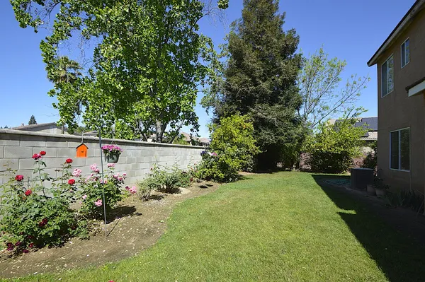 $609,997 | 1756 North Holly Avenue, Clovis, CA 93619