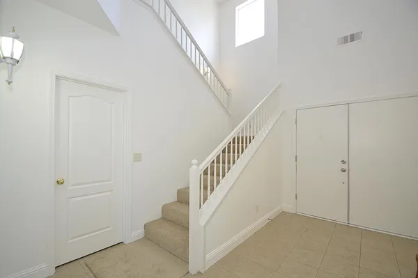 $609,997 | 1756 North Holly Avenue, Clovis, CA 93619