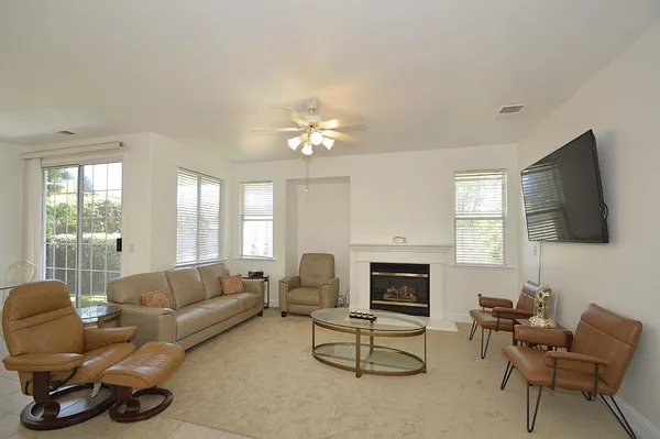 $609,997 | 1756 North Holly Avenue, Clovis, CA 93619