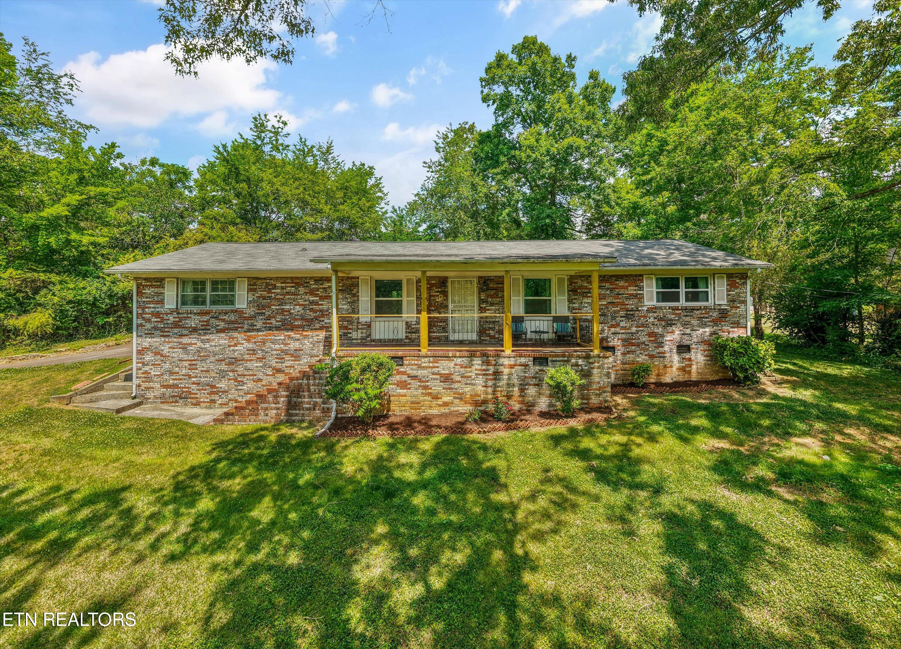 6315 Babelay Road Knoxville, TN 37924 - Photo 1 of 33 6315 Babelay Rd