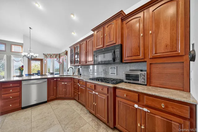 $899,000 | 30 Heather Court, Middletown, NY 10941