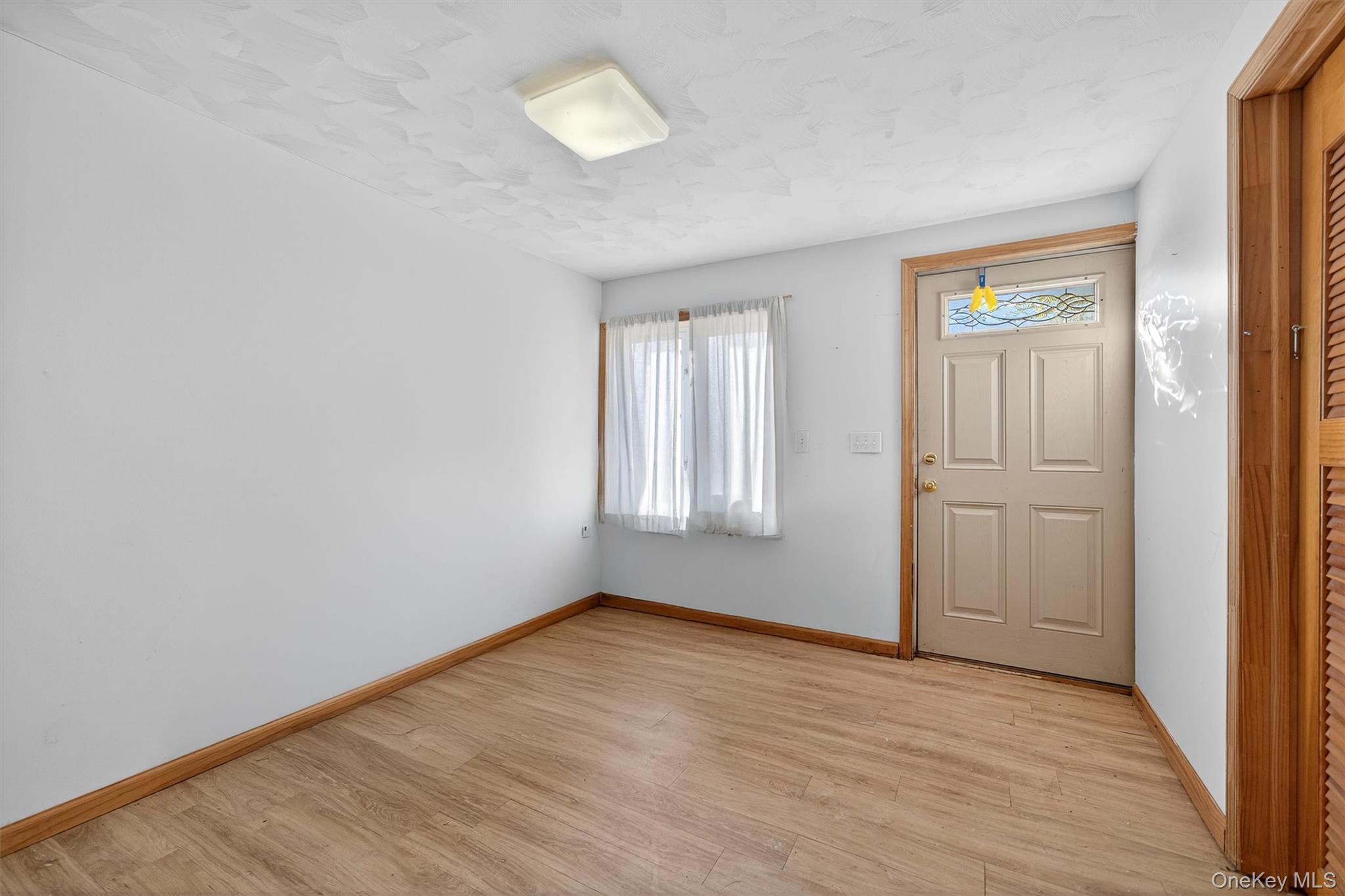 30 Heather Court Middletown, NY 10941 - Photo 37 of 50 an empty room with windows and closet