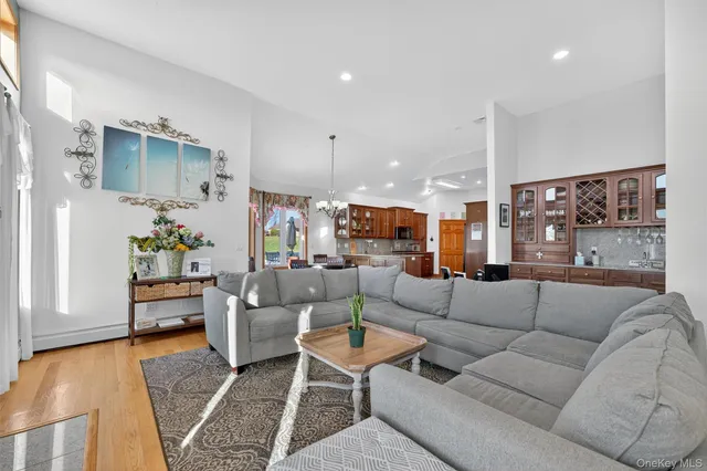 $899,000 | 30 Heather Court, Middletown, NY 10941