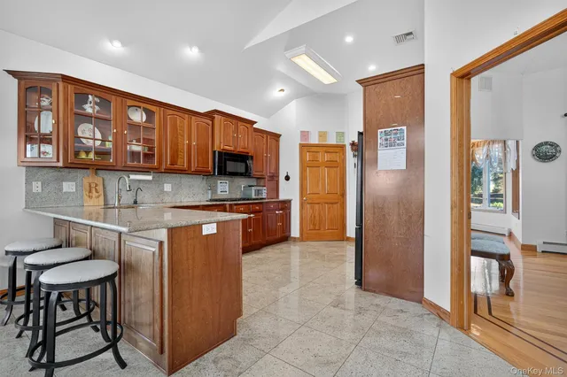 $899,000 | 30 Heather Court, Middletown, NY 10941