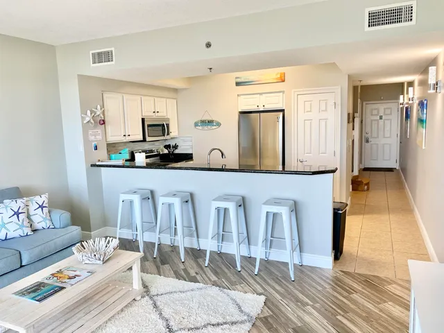 $439,000 | 122 Seascape Drive, Unit 1406, Destin, FL 32550