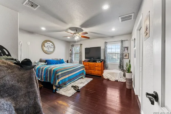 $225,000 | 145 Lost Forest Street, Live Oak, TX 78233