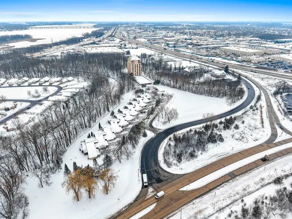 $369,900 | 2661 Northern Road, Unit I, Appleton, WI 54914