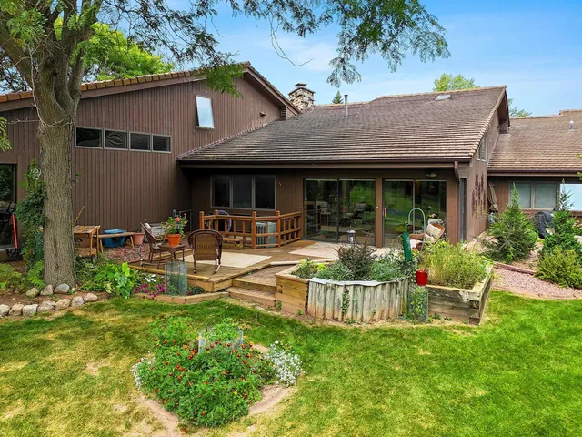 $369,900 | 2661 Northern Road, Unit I, Appleton, WI 54914