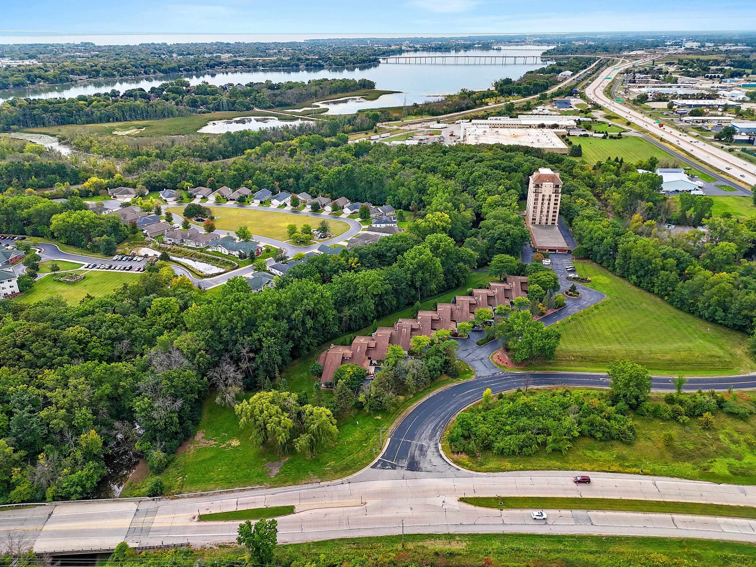 2661 Northern Road, Unit I Appleton, WI 54914 - Photo 77 of 83