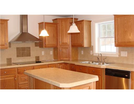 238 Pond Road Latrobe, PA 15650 - Photo 3 of 12 Kitchen.