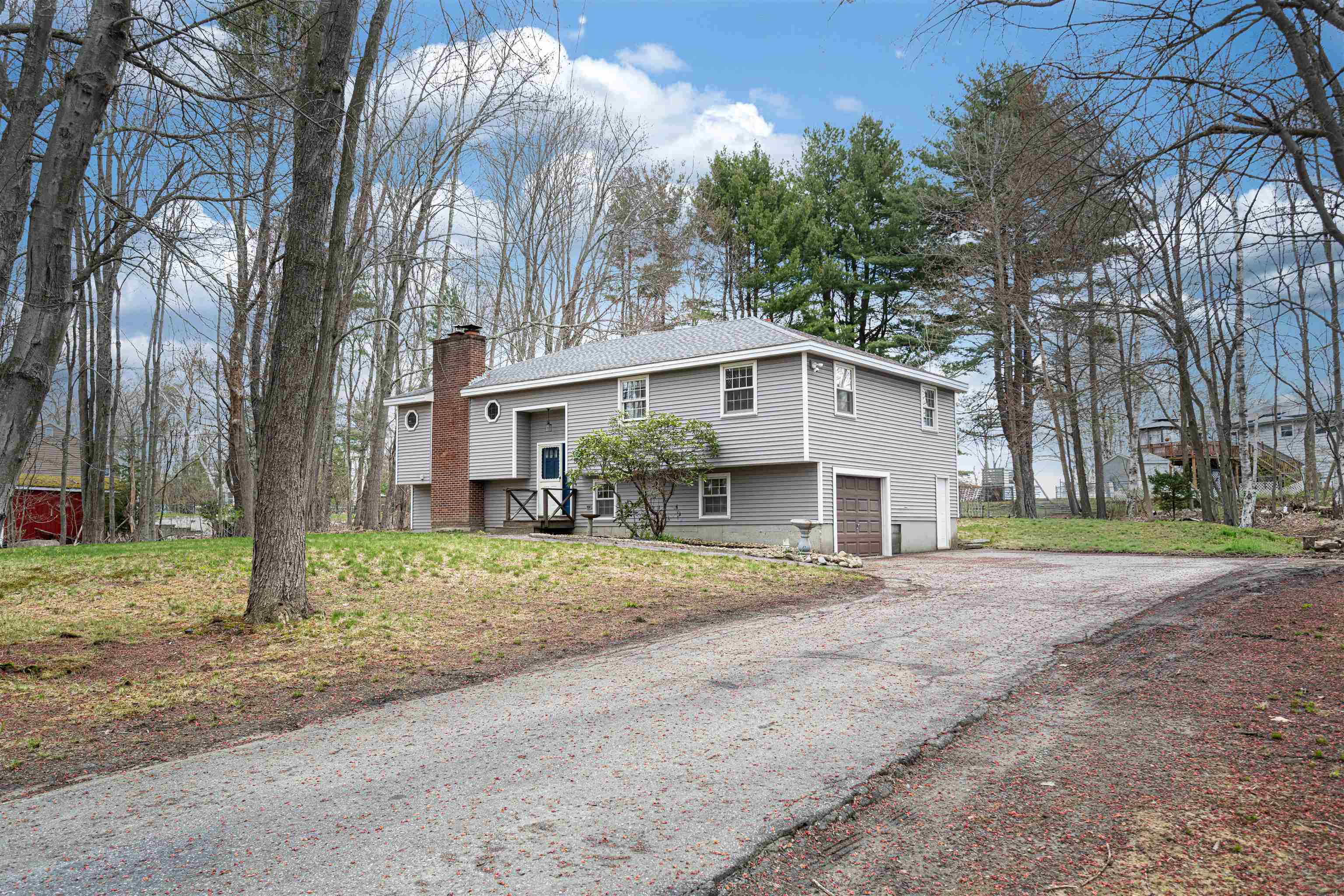 144 North Policy Street Salem, NH 03079 - Photo 1 of 52