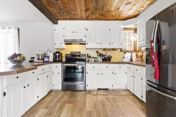 $639,900 | 144 North Policy Street, Salem, NH 03079