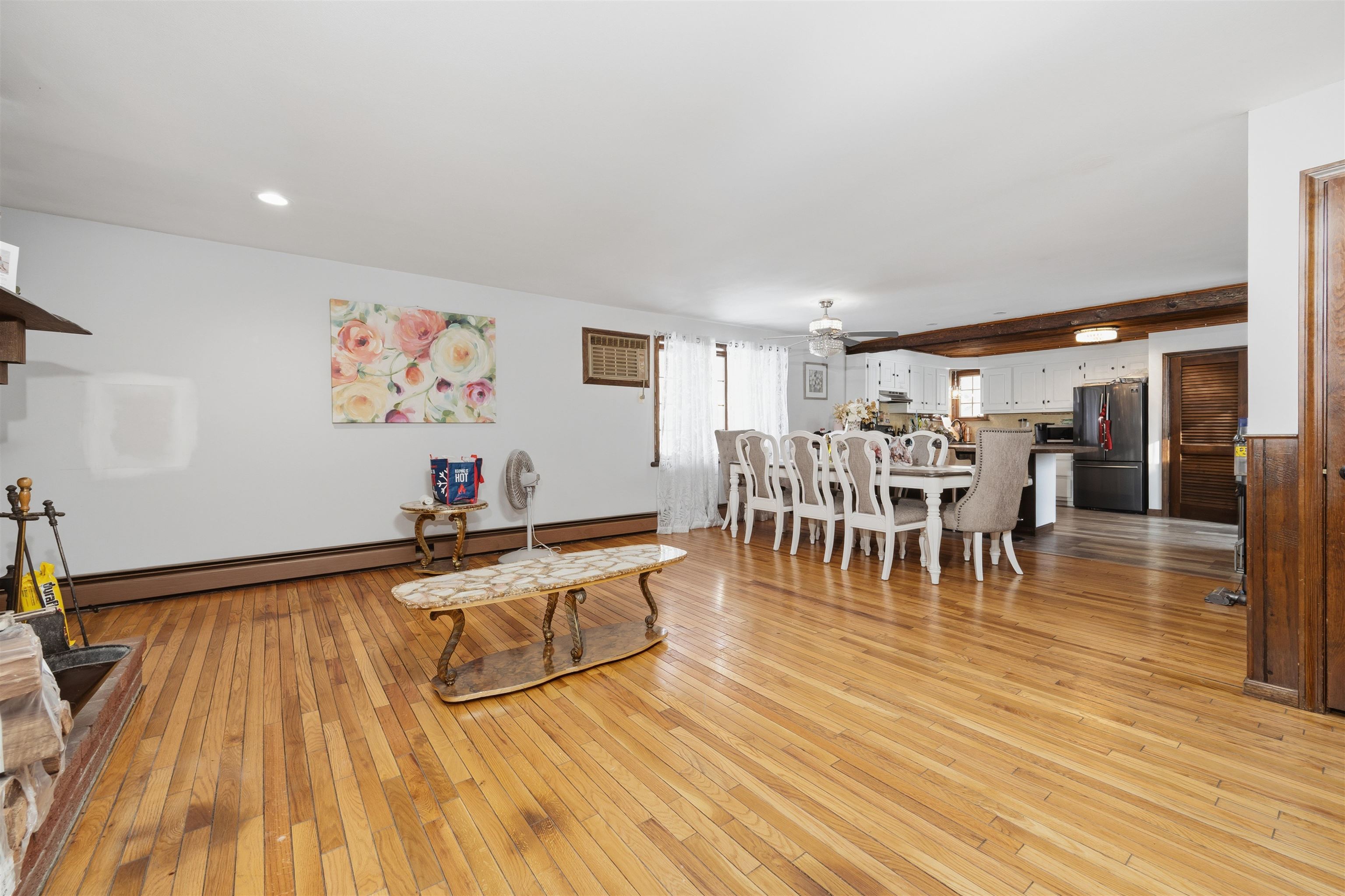 144 North Policy Street Salem, NH 03079 - Photo 5 of 30