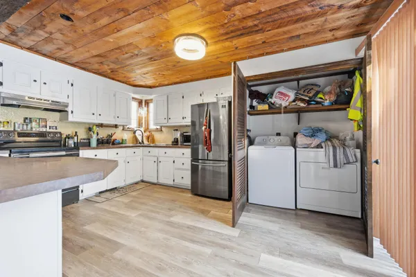 $639,900 | 144 North Policy Street, Salem, NH 03079