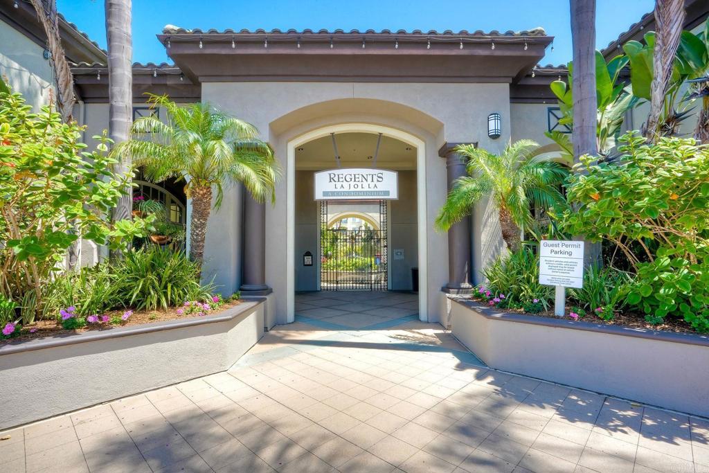 9263 Regents Road, Unit B106 La Jolla, CA 92037 - Photo 28 of 35 a front view of a house with garden