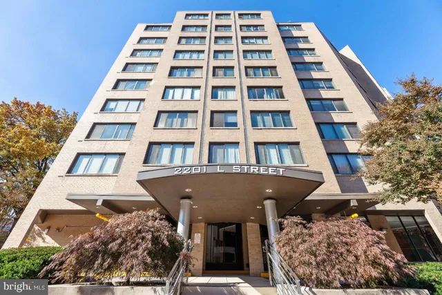 $2,300 | 2201 L Street Northwest, Unit 605, Washington, DC 20037