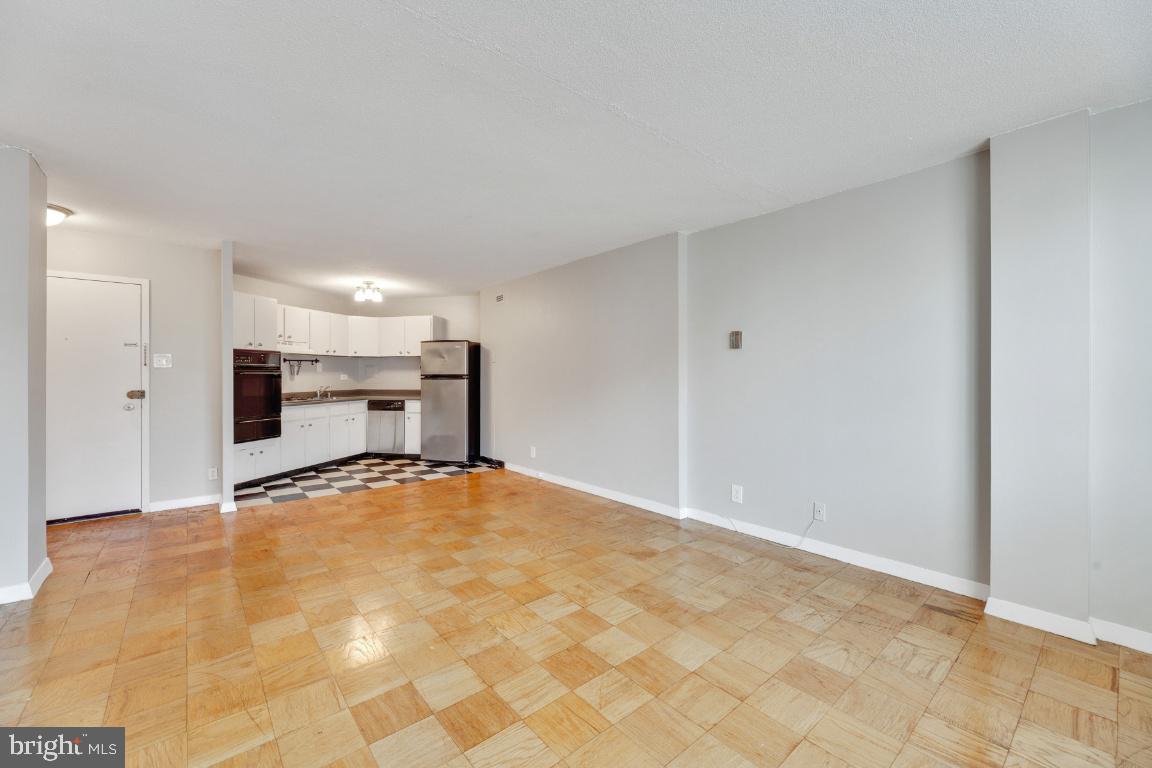 2201 L Street Northwest, Unit 605 Washington, DC 20037 - Photo 14 of 28