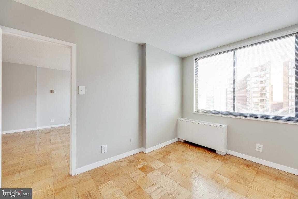 2201 L Street Northwest, Unit 605 Washington, DC 20037 - Photo 18 of 28