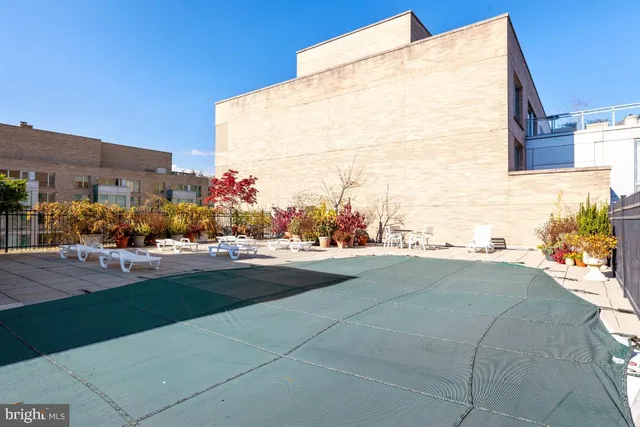 $2,300 | 2201 L Street Northwest, Unit 605, Washington, DC 20037