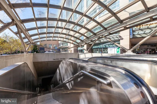 $2,300 | 2201 L Street Northwest, Unit 605, Washington, DC 20037