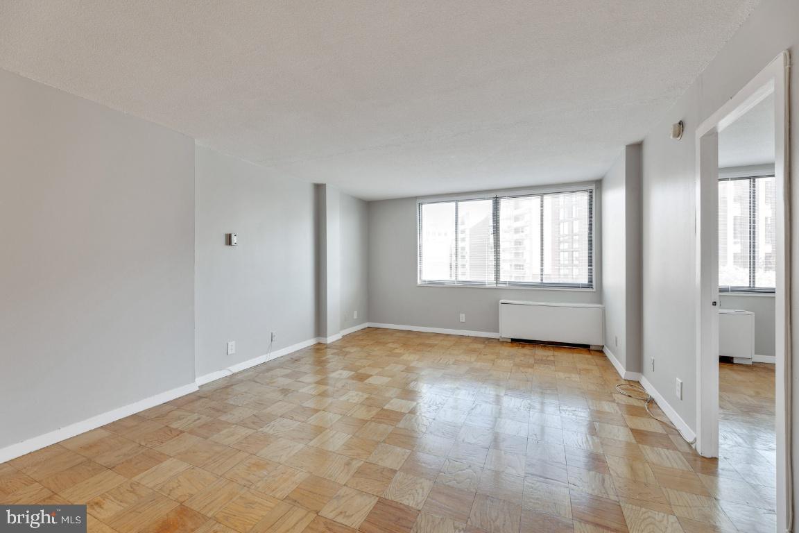 2201 L Street Northwest, Unit 605 Washington, DC 20037 - Photo 9 of 28