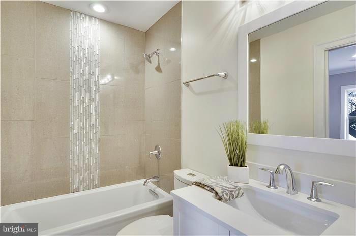 809 Euclid Street Northwest, Unit 1 Washington, DC 20001 - Photo 8 of 25 Bath