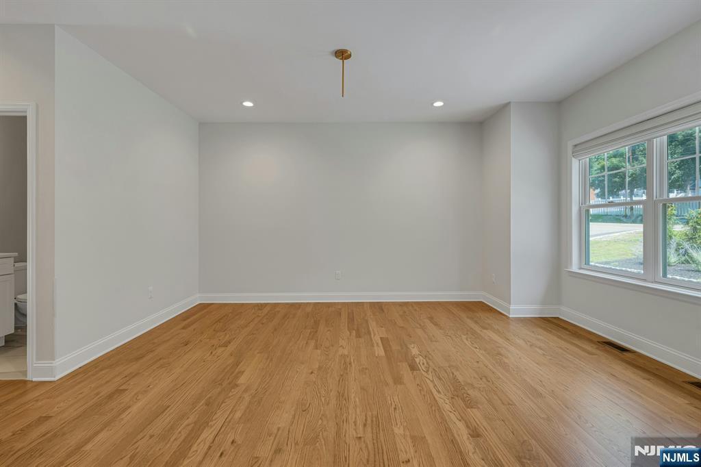 1364 Tabor Road Morris Plains, NJ 07950 - Photo 8 of 35