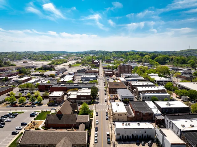 $249,700 | 631 Northeast Bellingham Drive, Unit 20D, Cleveland, TN 37312