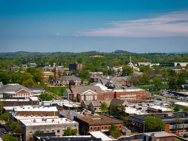 $249,700 | 631 Northeast Bellingham Drive, Unit 20D, Cleveland, TN 37312