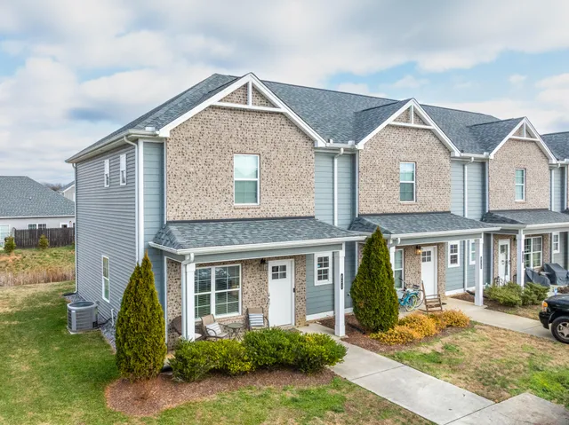 $249,700 | 631 Northeast Bellingham Drive, Unit 20D, Cleveland, TN 37312