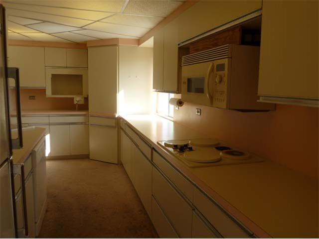 3059 Green Canyon Road Fallbrook, CA 92028 - Photo 5 of 24 Kitchen
