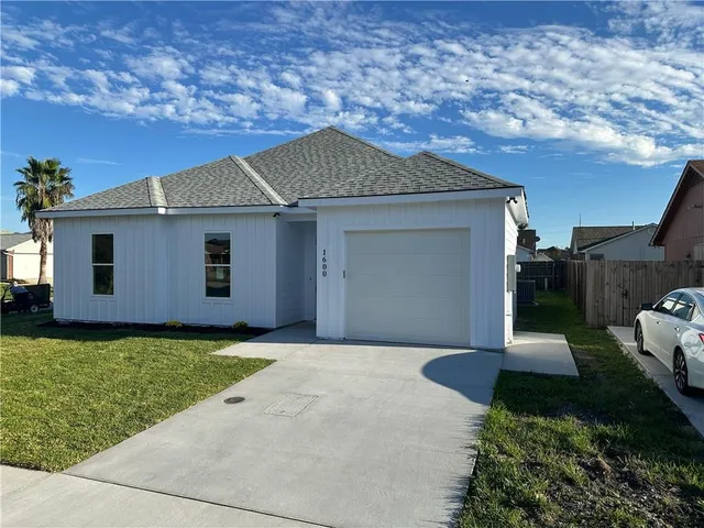 $359,000 | 1600 Cottage Lane, Harvey, LA 70058