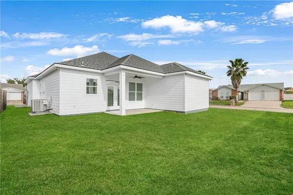 $349,000 | 1600 Cottage Lane, Harvey, LA 70058