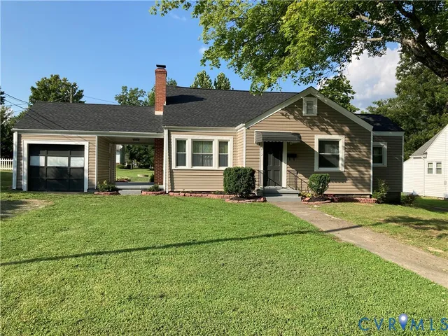 $319,900 | 412 4th Street, Blackstone, VA 23824