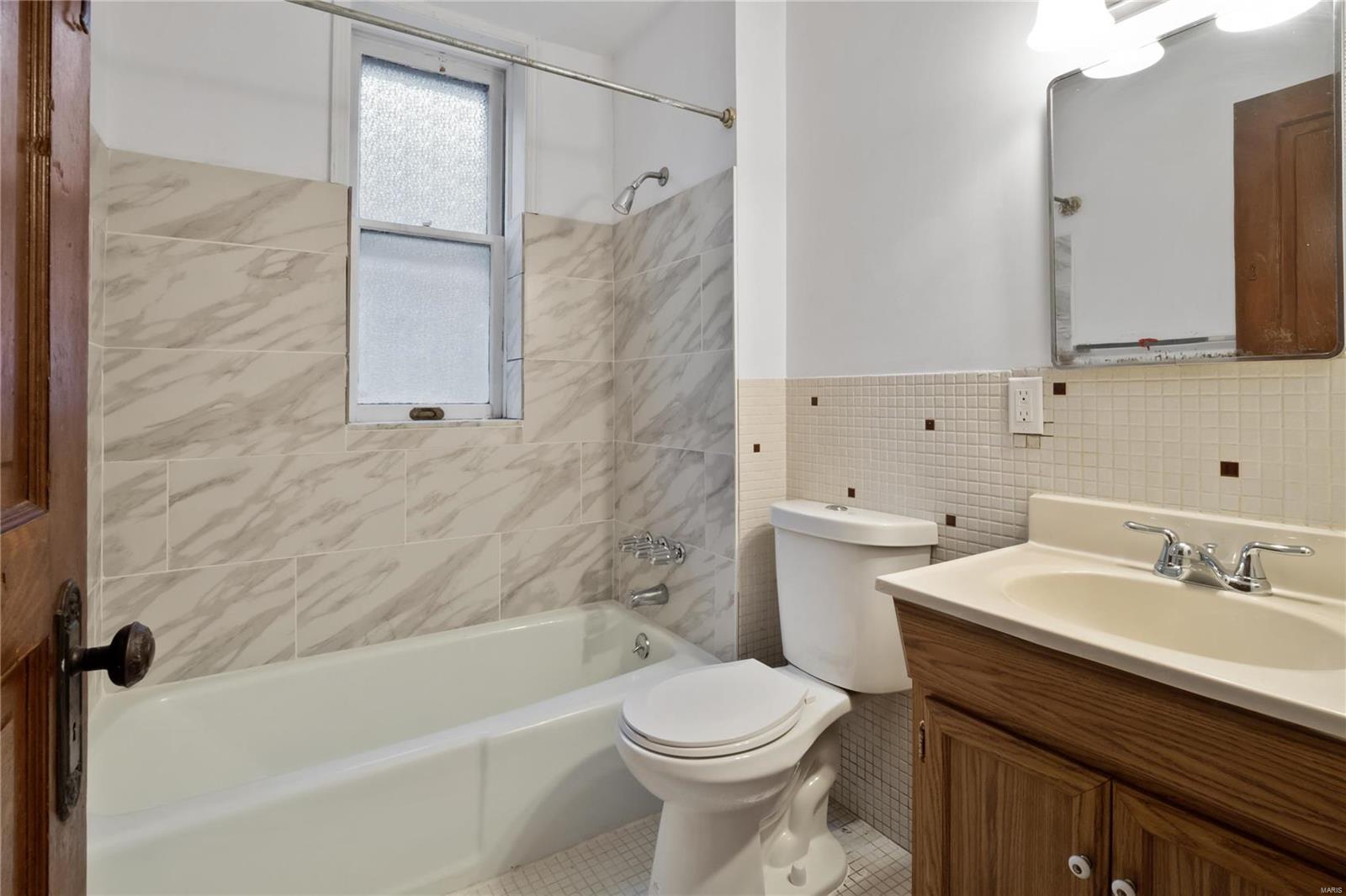 3533 Grace Avenue St. Louis, MO 63116 - Photo 8 of 15