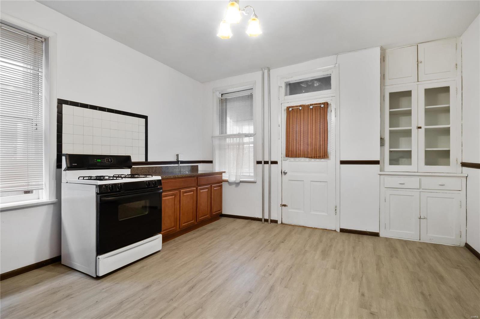 3533 Grace Avenue St. Louis, MO 63116 - Photo 10 of 15