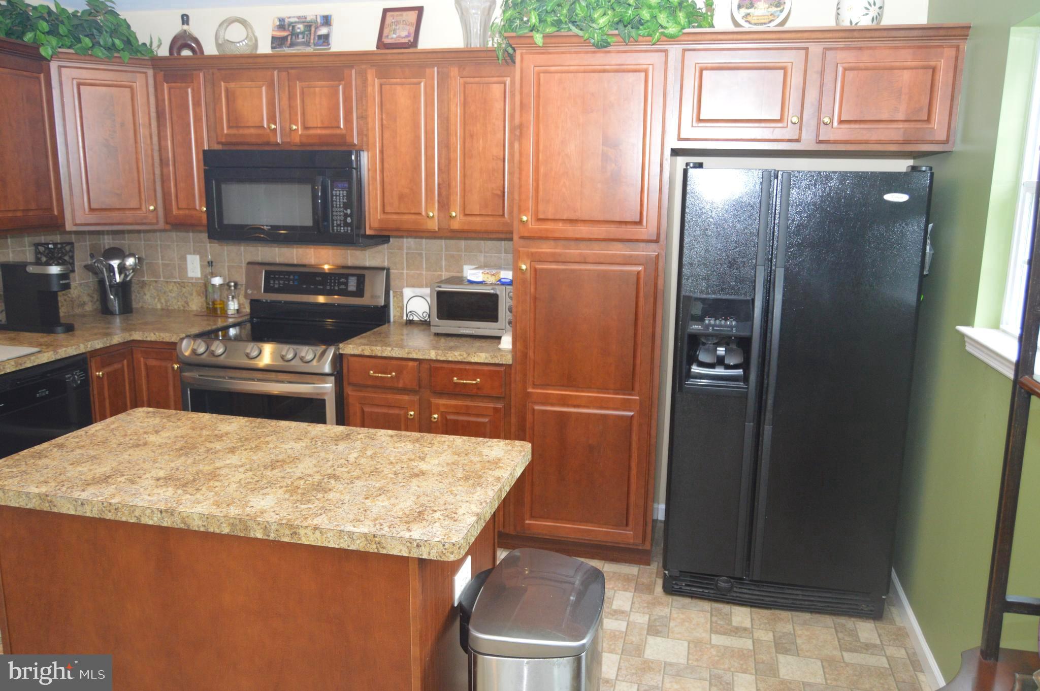 327 St Nicholas Street Reading, PA 19607 - Photo 10 of 30 Kitchen