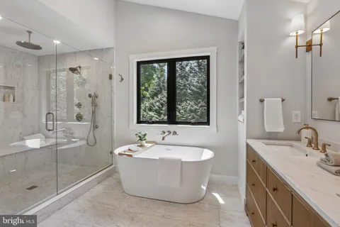 $2,295,000 | 2577 Wayland Road, Berwyn, PA 19312