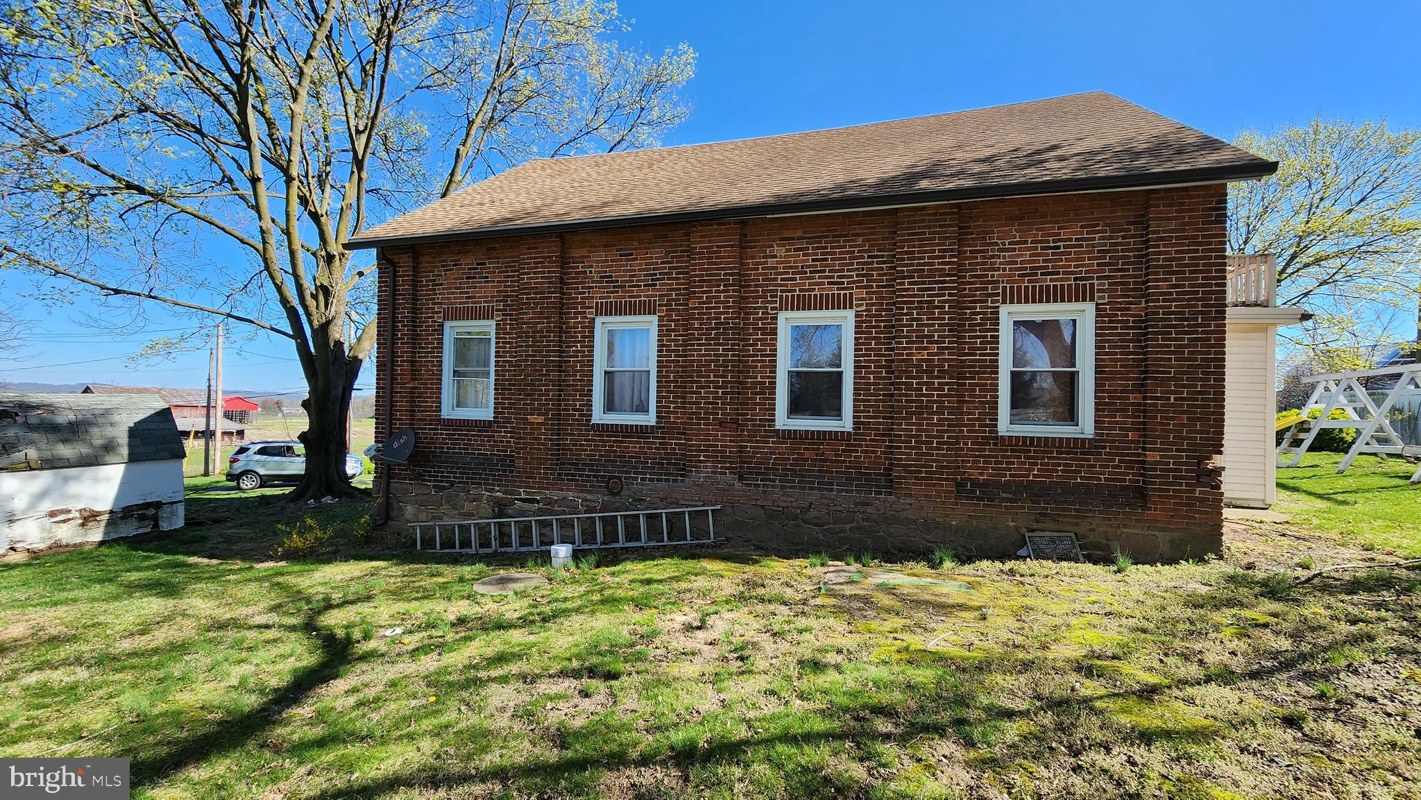 225 Zions View Road Manchester, PA 17345 - Photo 3 of 30 Gallery Image 3