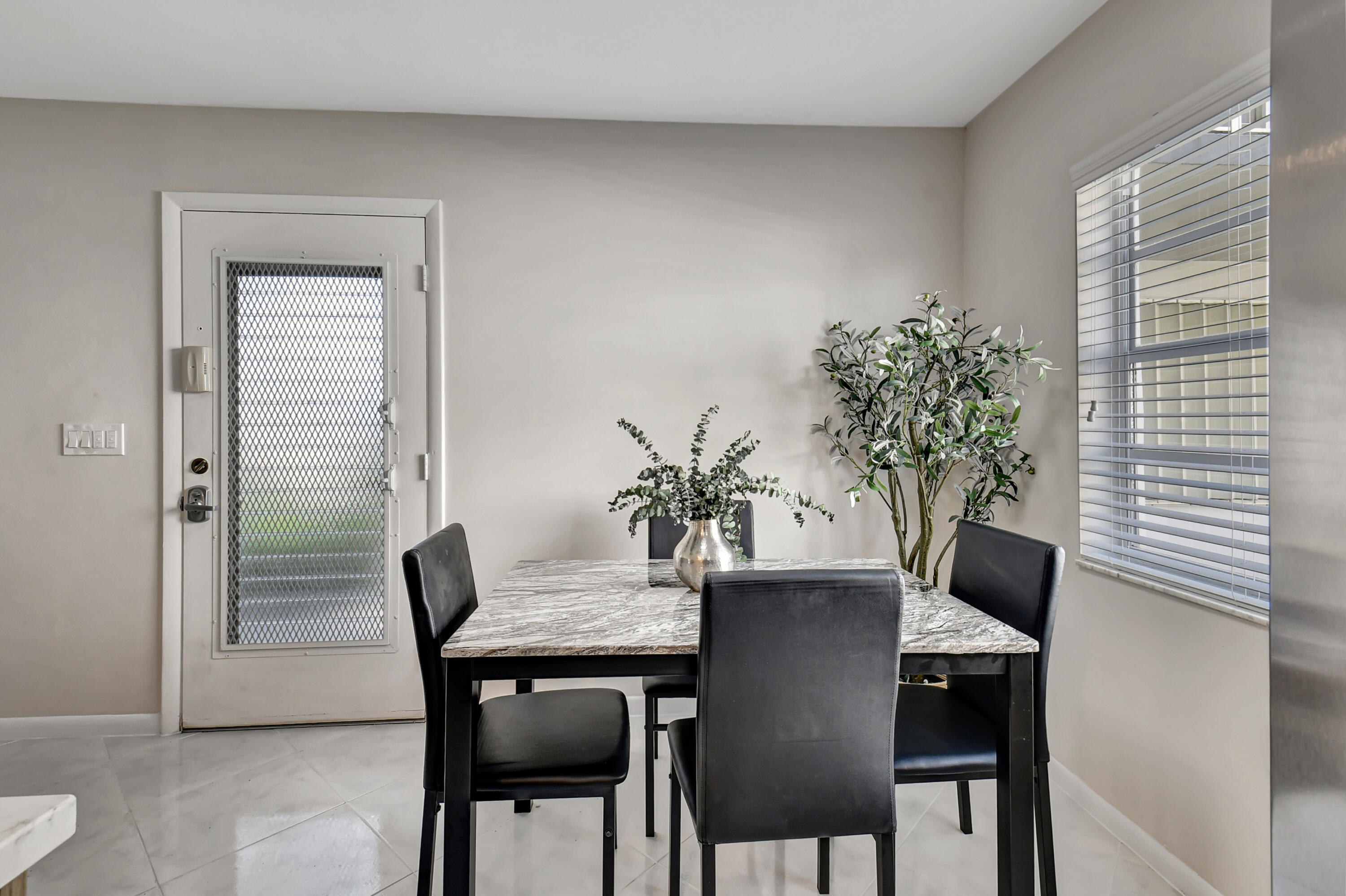 357 Normandy Lane Delray Beach, FL 33484 - Photo 15 of 66 DSC_7378