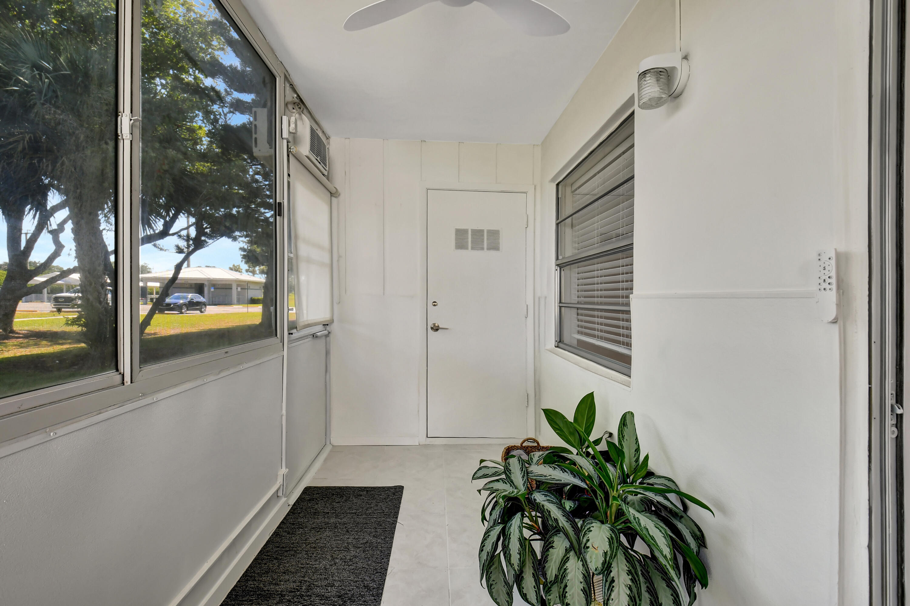 357 Normandy Lane Delray Beach, FL 33484 - Photo 34 of 66 DSC_7453