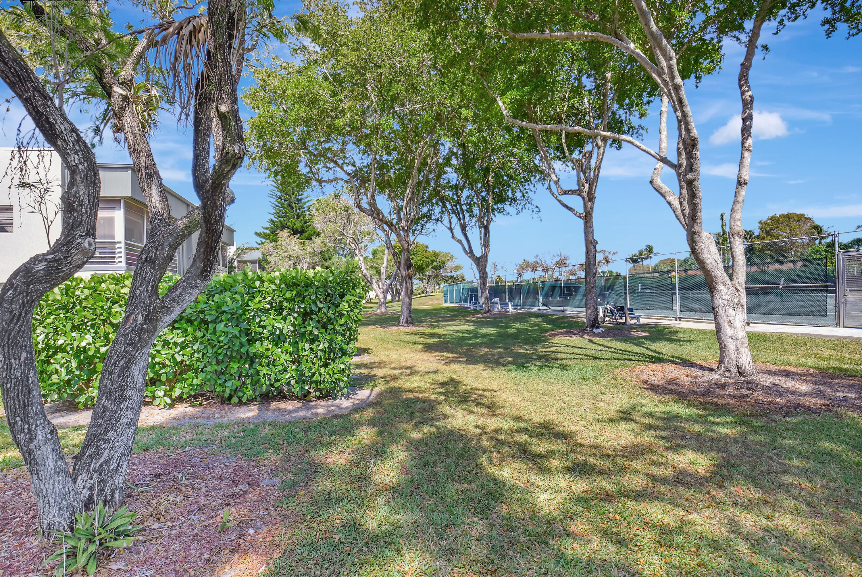 357 Normandy Lane Delray Beach, FL 33484 - Photo 41 of 66 DSC_7488