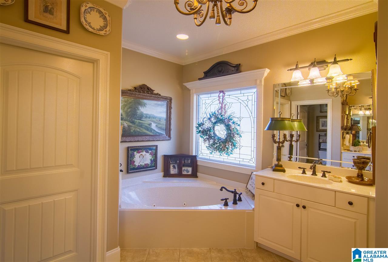1040 Parkwood Road Birmingham, AL 35242 - Photo 13 of 49