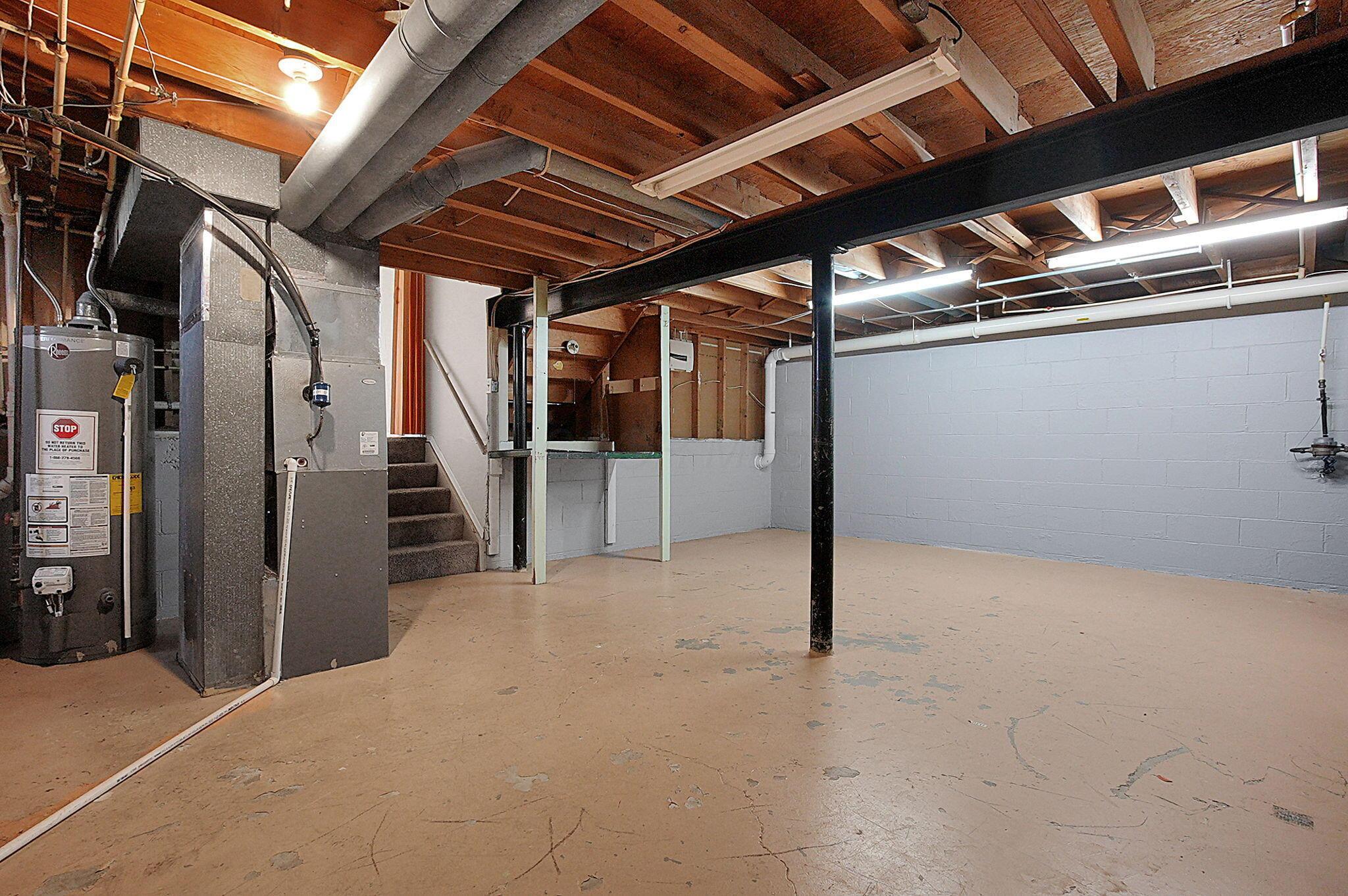 2162 Trent Road Columbus, OH 43229 - Photo 29 of 39 Basement 1-2