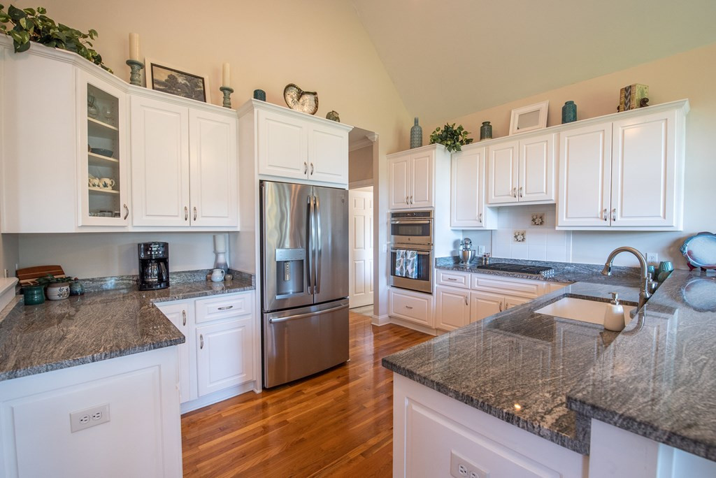 372 Forest Pines Road Aiken, SC 29803 - Photo 13 of 52 Updated Kitchen