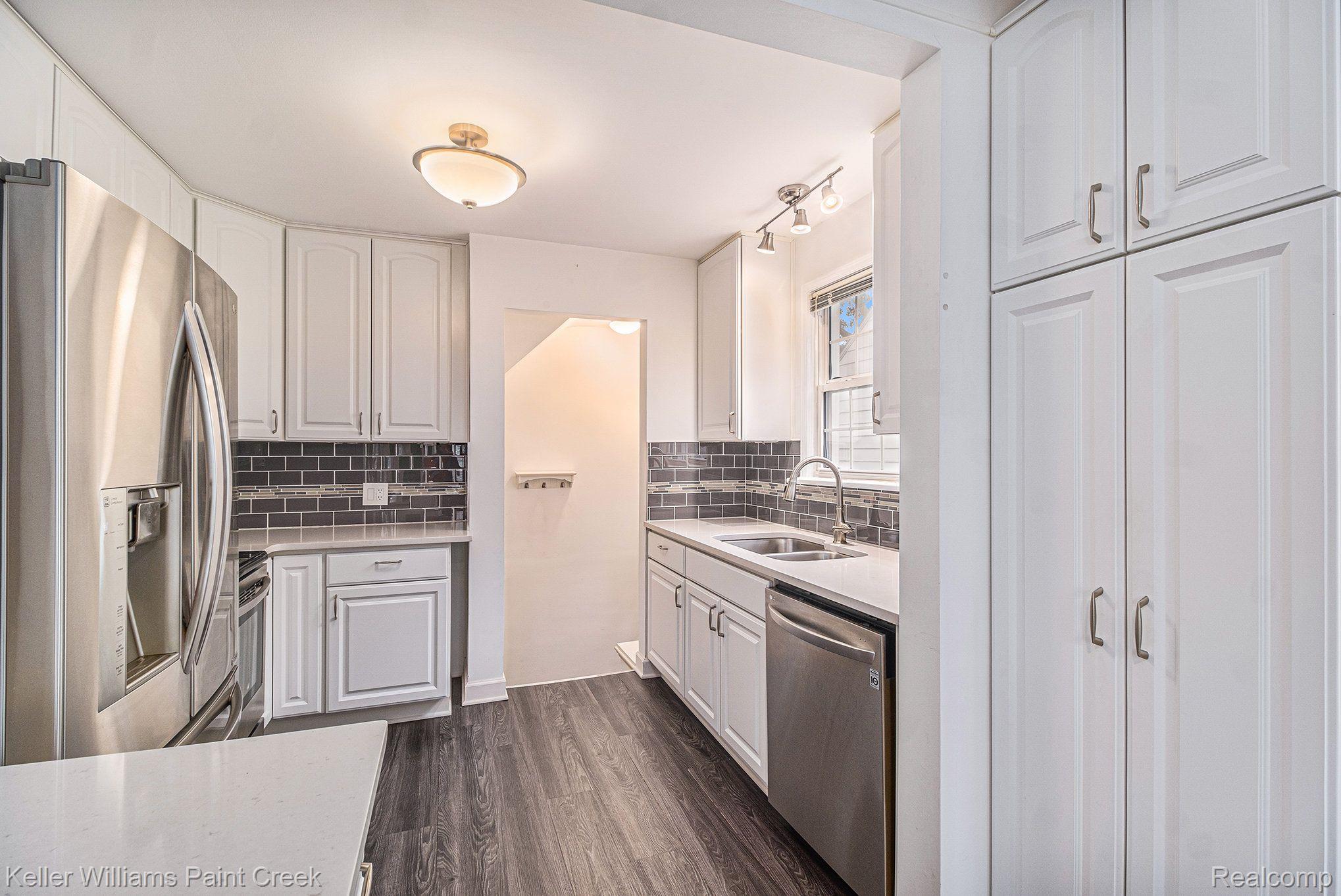 774 Columbia Road Berkley, MI 48072 - Photo 5 of 25 Remodeled kitchen is well laid out and modernized.
